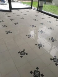 restauración, mantenimiento de pisos en negocios y hogares
